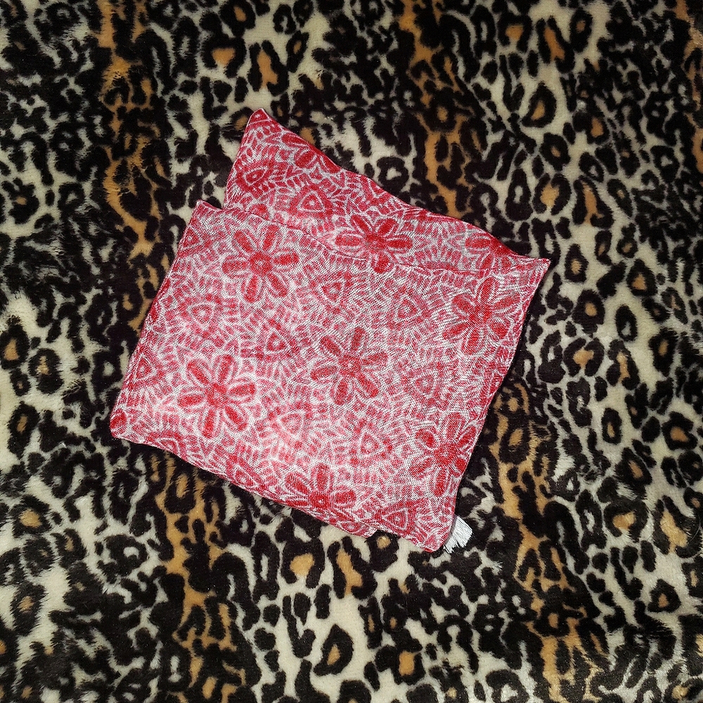 Scarfs - Picture 10 of 15